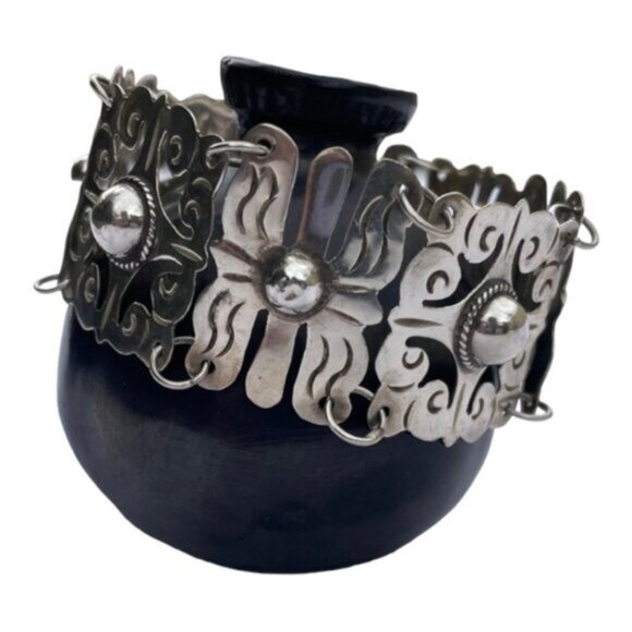 Vintage Mexican Sterling Silver Large 8 Glyph Panel Link Bracelet - Picture 2 of 11